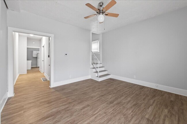 Photo - 1135 S Richland St