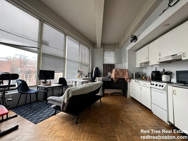 Building Photo - 61 Brookline Ave