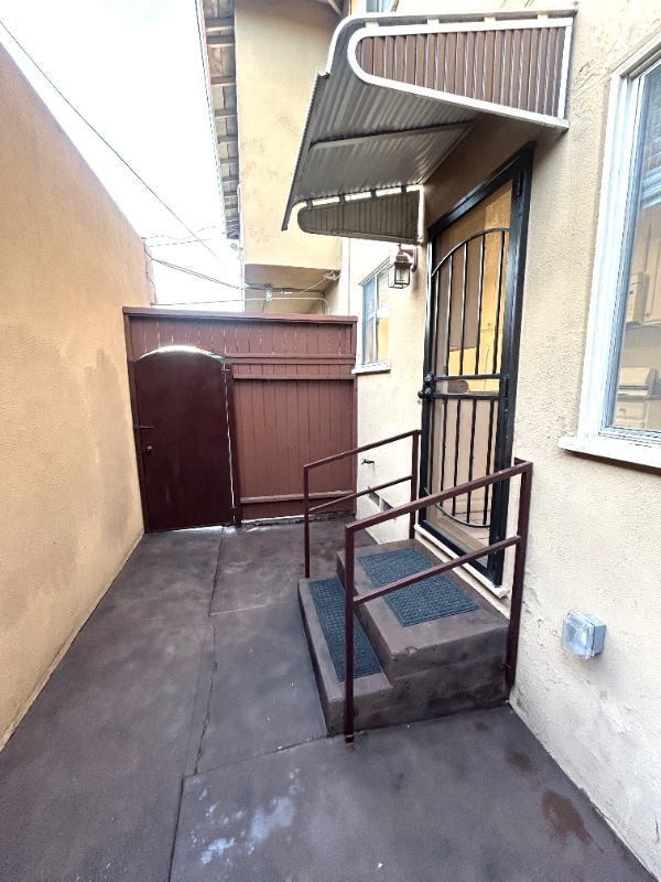 Photo - 4021 S Centinela Ave Unit 4021