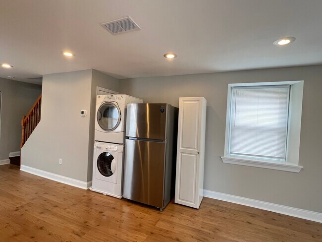 3030 Butler Pike Unit 1st Floor