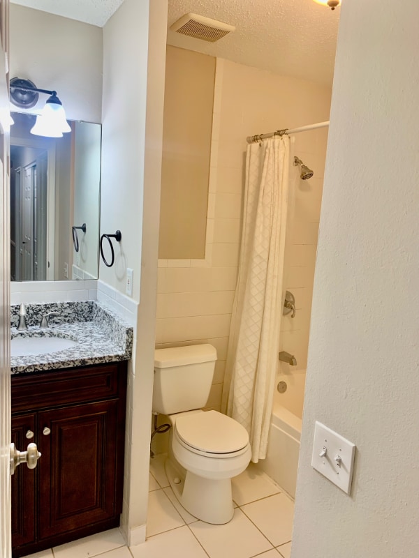 Photo - 1141 Old Farm Dr