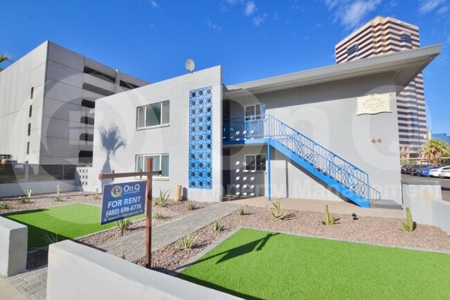 Roanoke Terrace - Roanoke Terrace Apartments