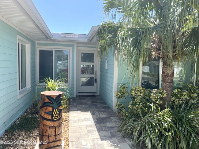 Photo - 571 Kale St