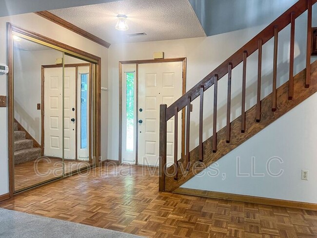 Photo - 214 Brookside Dr