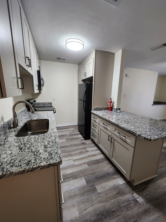 Photo - 4780 Pontchartrain Dr