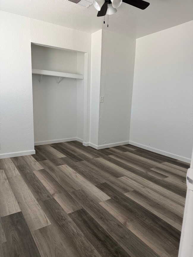 220 W 9th St Unit 414