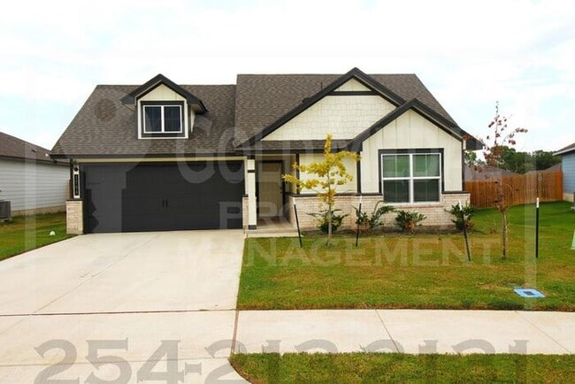 Photo - 1704 Cedrus Dr