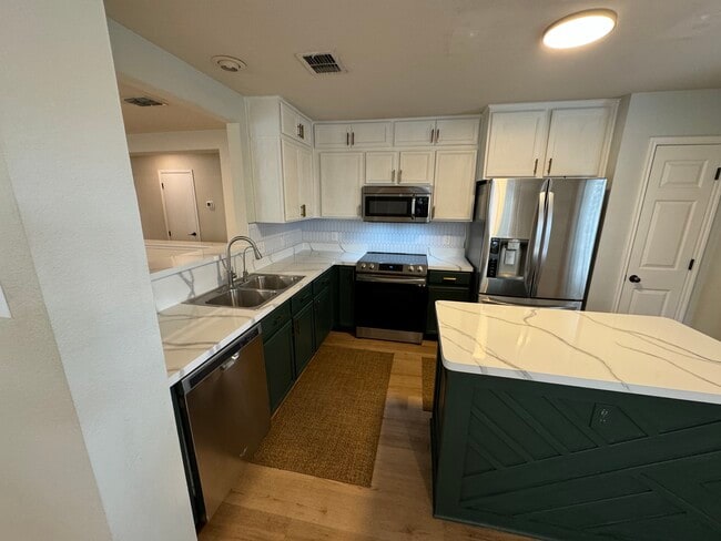 Photo - 1600 Knight Trail