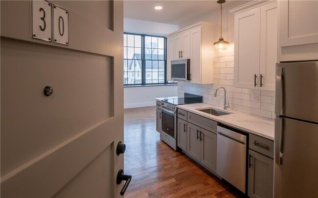 15 Cranston Ave Unit 30