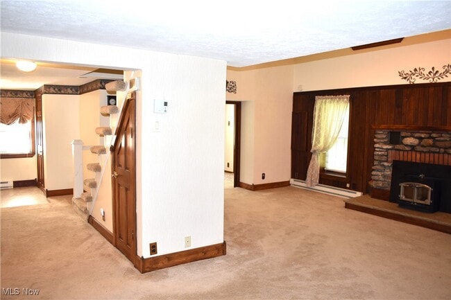 Photo - 2071 Dewey Rd