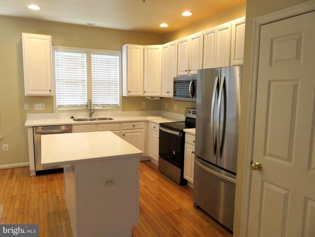 Photo - 35770 S Gloucester Cir