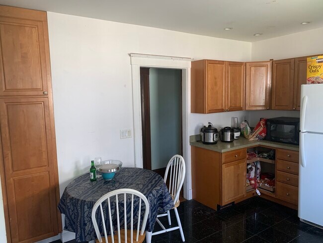 Photo - 4 Nottinghill Rd Apartments Unit 1