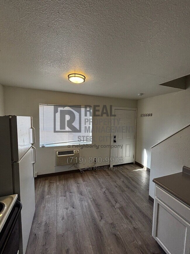 Photo - 1715 Oakshire Ln Unit C