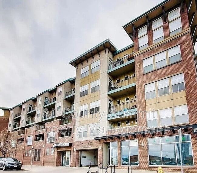 Building Photo - 1441 Central St Unit 211 Rental