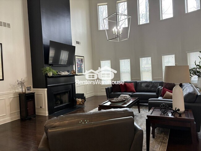 Photo - 4581 River Hill Cir