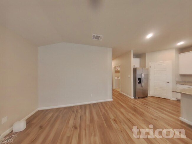 Photo - 5807 Noah Pl