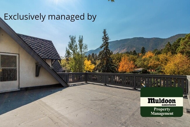 Photo - Beautiful 3 bedroom home with two car garage in Old Broadmoor