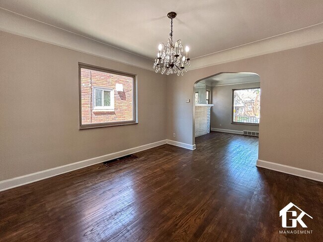 Photo - 18461 Washburn St Unit 18461 Washburn Ave - Lower