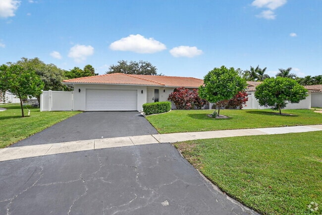 Building Photo - 20833 Sonrisa Way Rental
