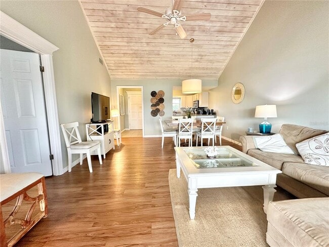 Photo - 1096 Villa Ln