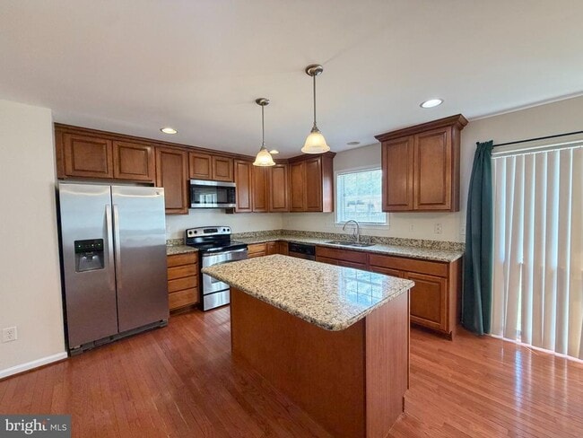 Photo - 10 S Meadow Ct