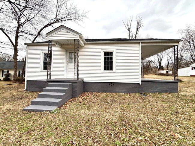 Building Photo - 309 Fields St Rental