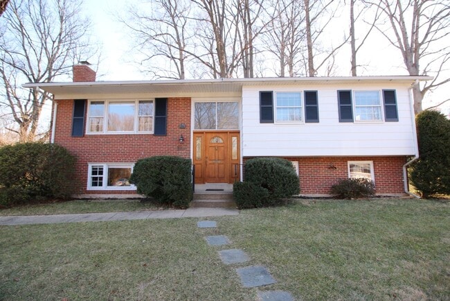 Building Photo - 3BR/2B Home