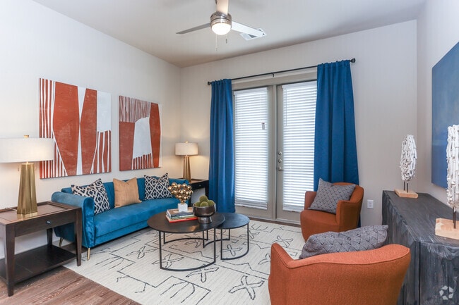 1BR, 1BA - 703SF - A1 - Living Room