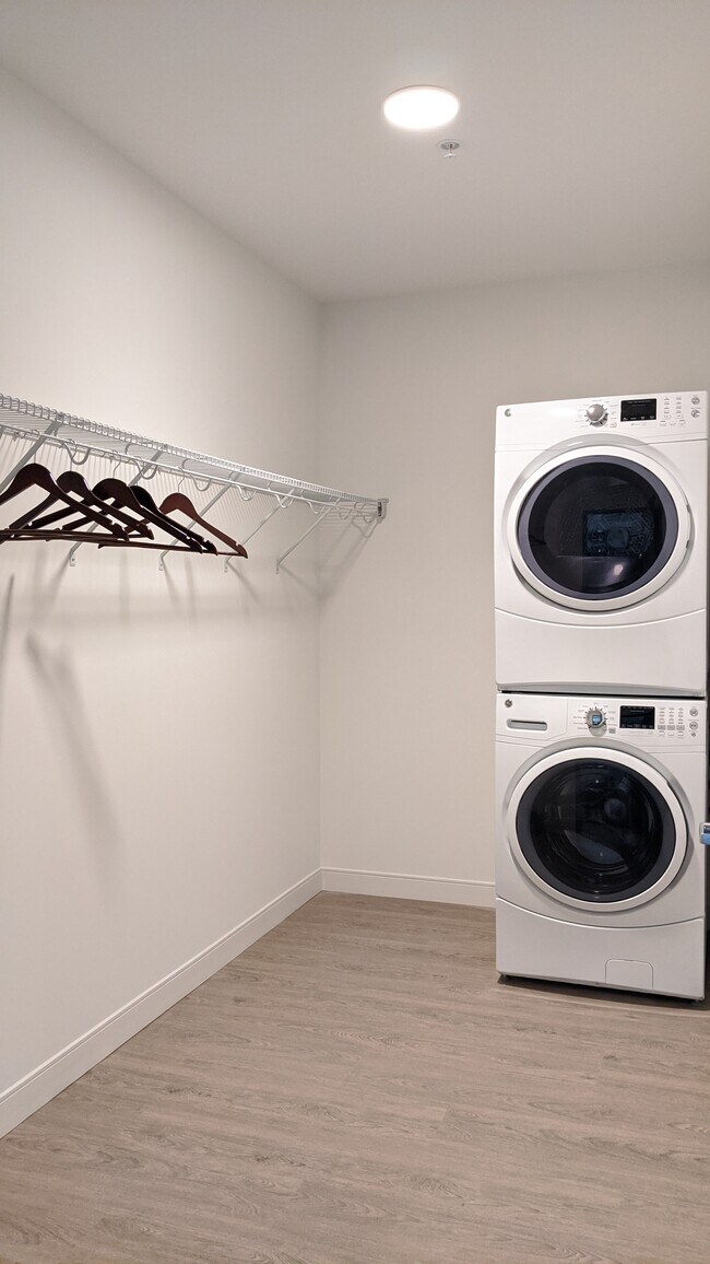 STUDIO, 1 BA - 540 SF - KinetiK