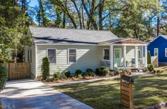 Building Photo - Cozy Bungalow in Atlanta's Westside Rental