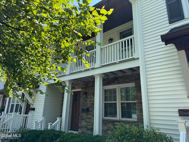 11 Cottage St Unit 4