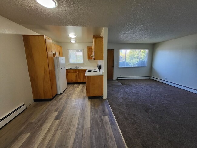 Photo - 1700 E Long St Unit 1700 E Long St