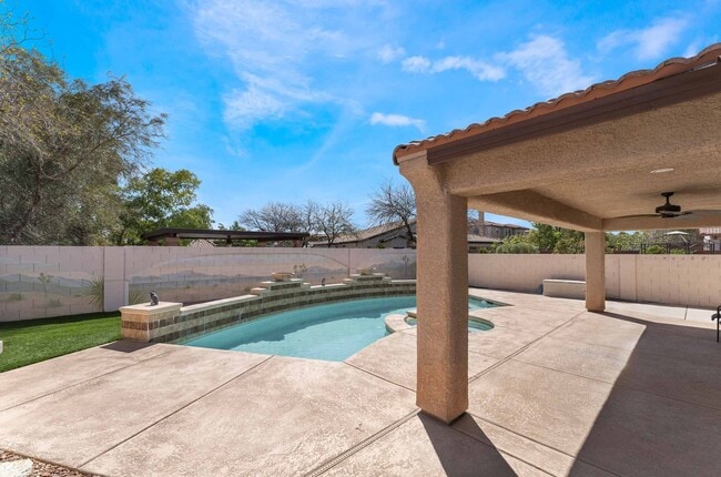 Photo - Gorgeous Mountains Edge Pool Home For Rent !