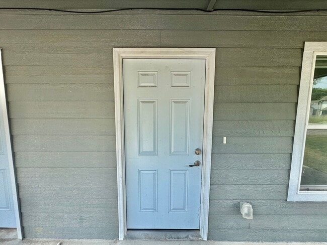 Photo - 1007 N Quincy Ave Unidad B
