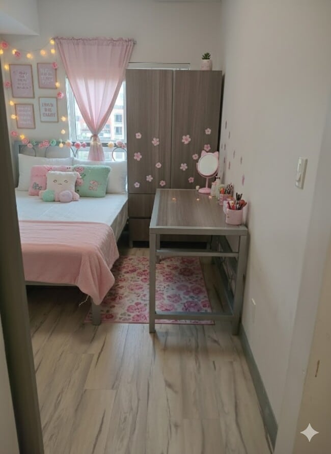 Photo - 258B-258B Sunview St