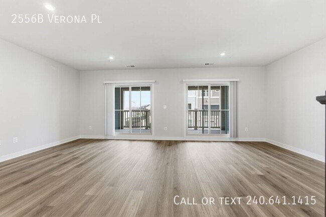 Photo - 2556B Verona Pl