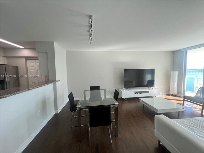 Photo - 1155 Brickell Bay Dr Unidad 1607