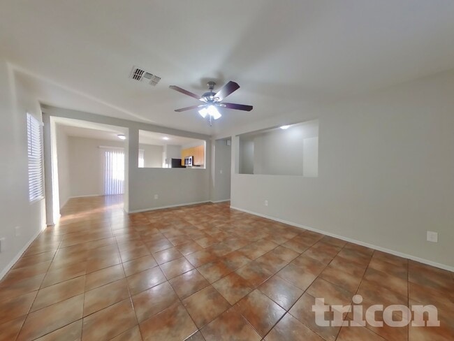 Photo - 11519 W Windrose Ave