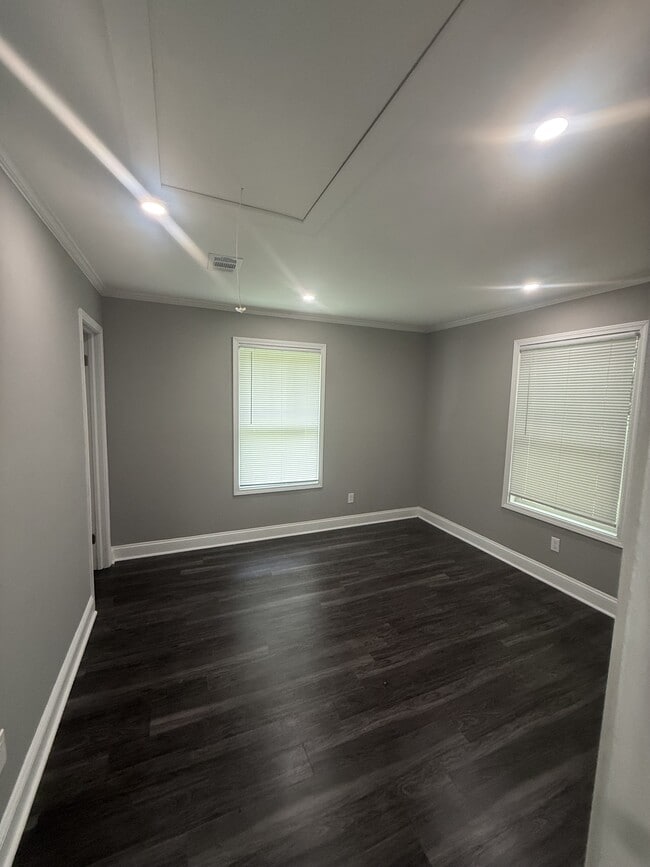 Photo - 5711 Sterling Pl