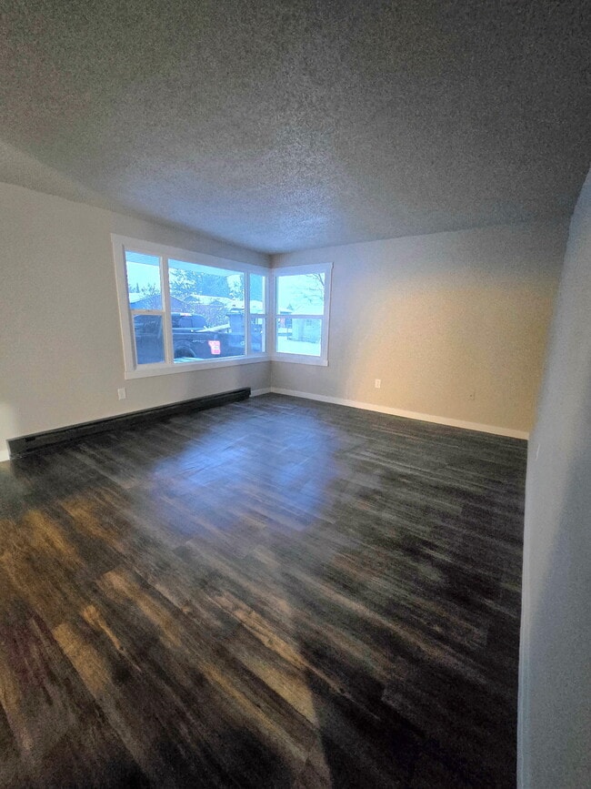 Photo - 1008 E Fellows St