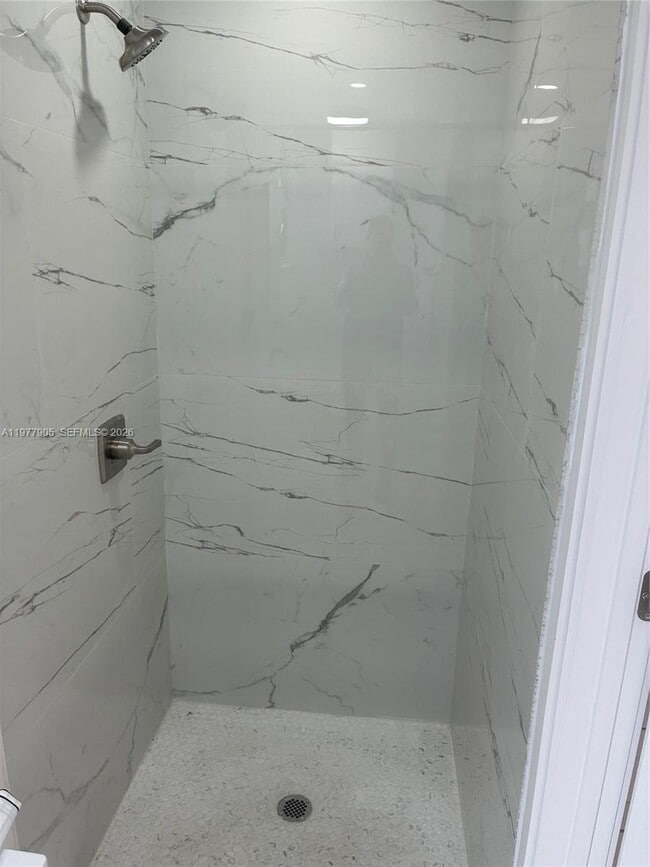 Photo - 1530 NE 33rd St