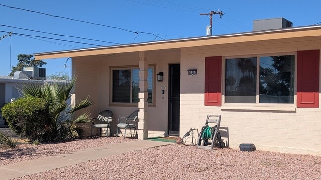 Building Photo - 12602 N 105th Ave