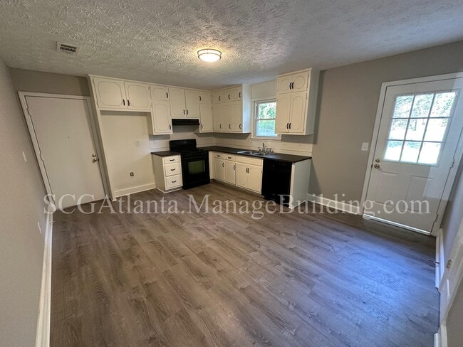 Photo - 972 Walnut Creek Ln