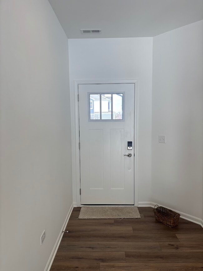 Photo - 12213 Dodwell St