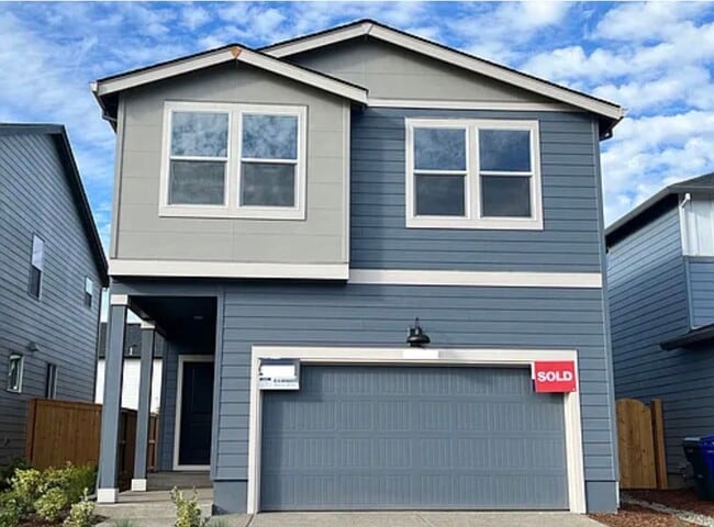 Building Photo - 4831 Parsley Ave NE