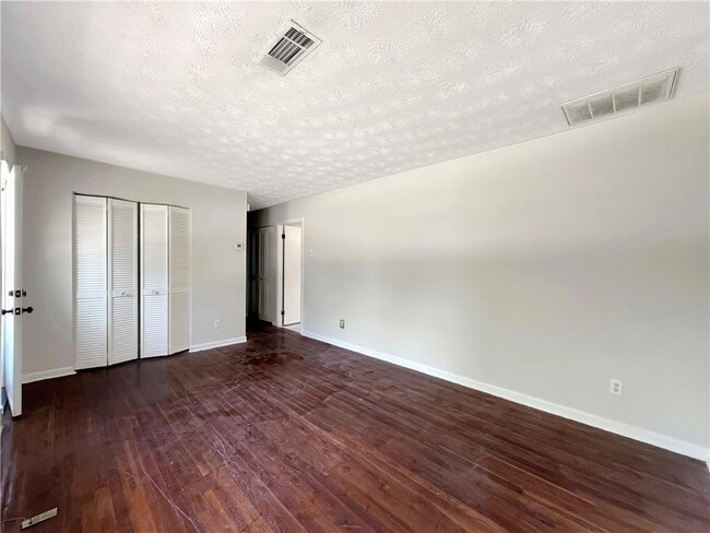 Photo - 10624 Woodcock St