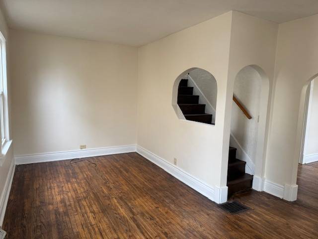 Photo - 341 11th St SW