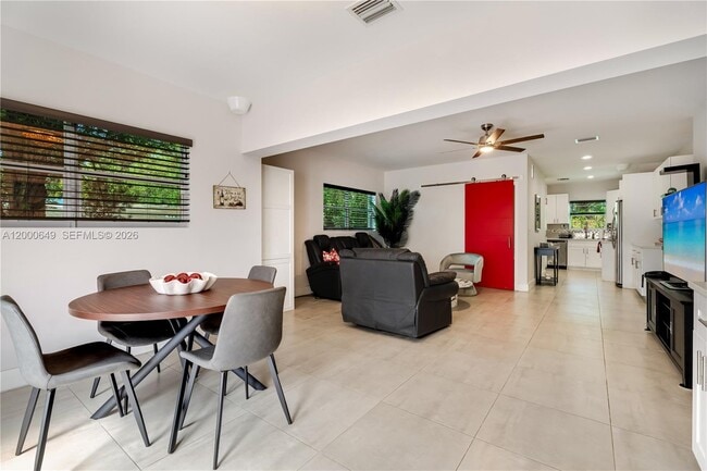 Photo - 1526 SW 20th Ave