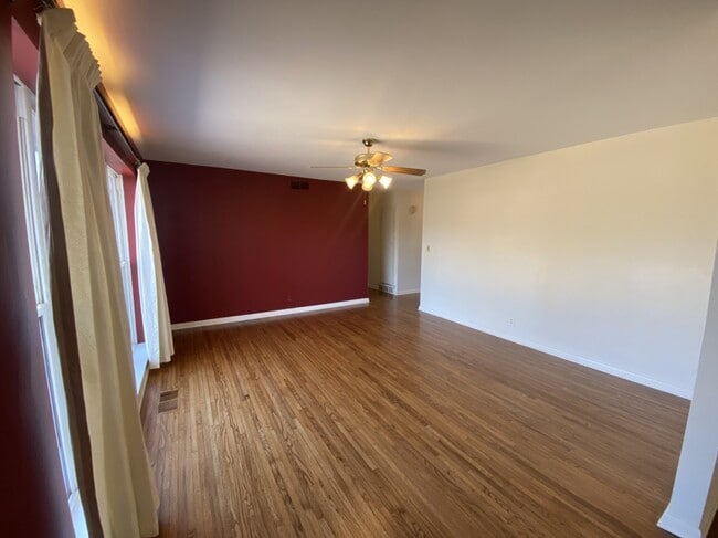 Photo - 5363 E 28th St