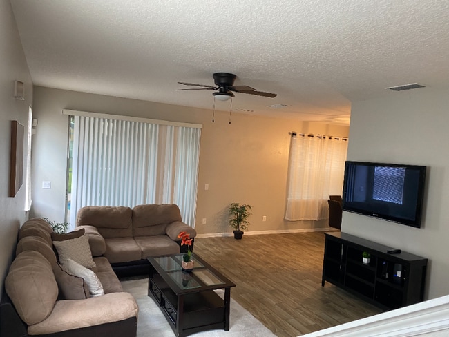 Photo - 1737 Royal Ridge Dr